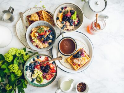 Frühstück mit Beeren für Frauen ab 40