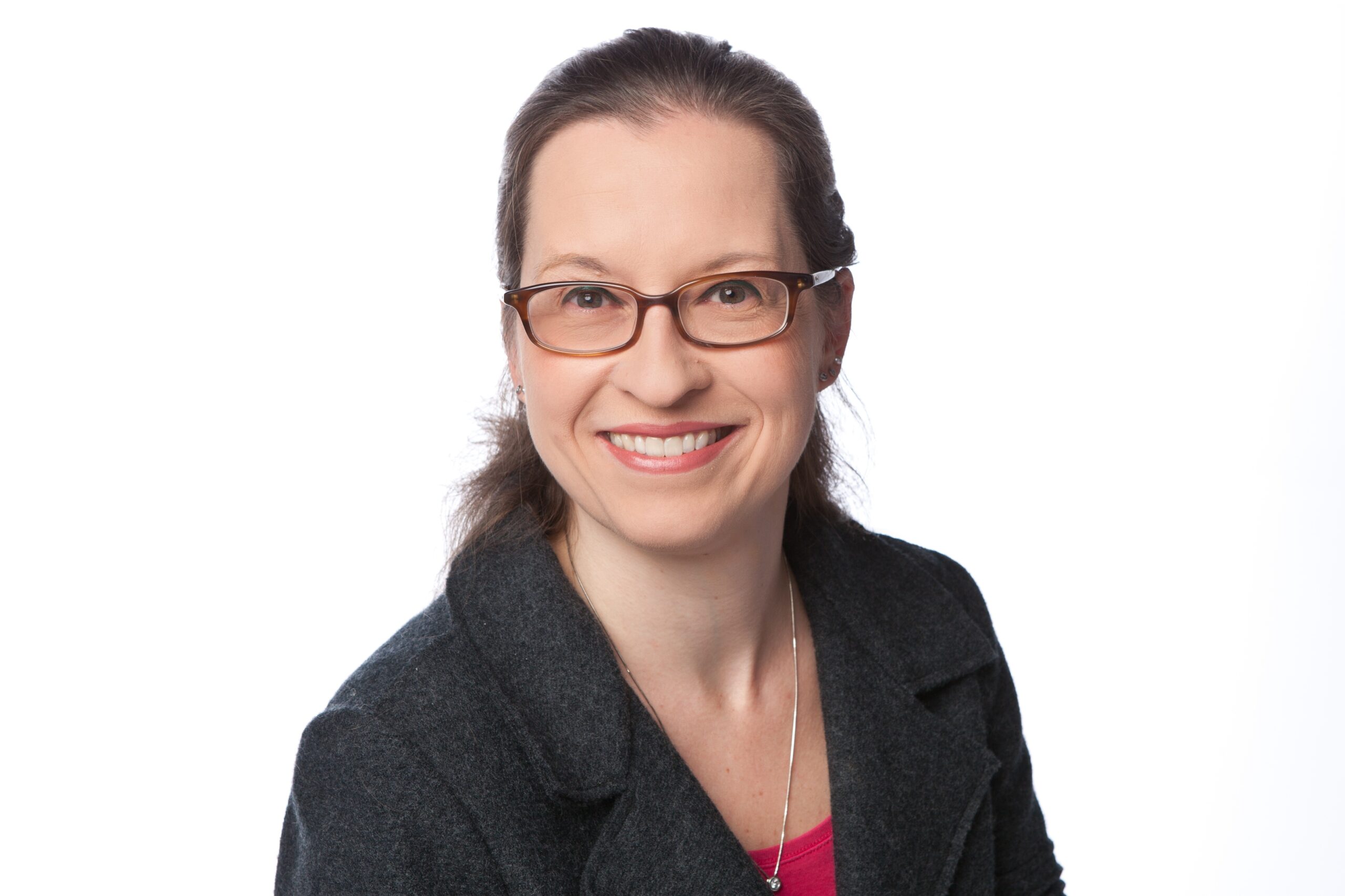 Professor Dr. Astrid Nelke Professor Dr. Astrid Nelke lächelt in die Kamera